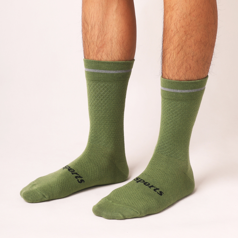 Sporcks ウール反射サイクリングソックス反射保温ソック - Wool Hiking Sock のレビューと価格